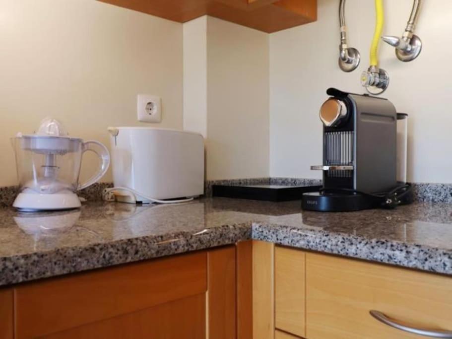 Happiness Apartment - Tennis Court & Pool & Albufeira Bagian luar foto